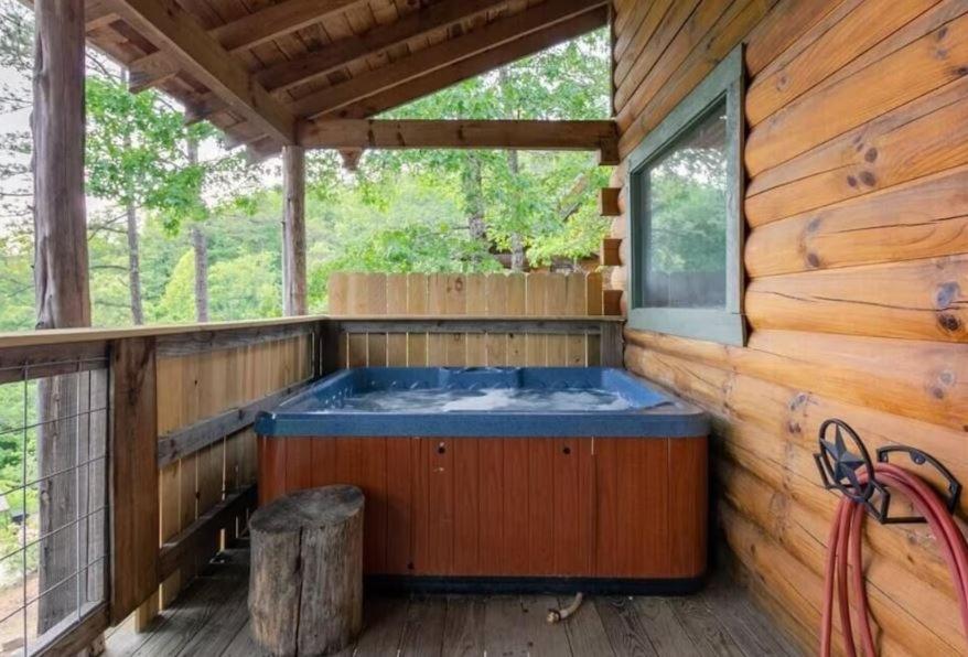 Chelle's Sanctuary cabin
